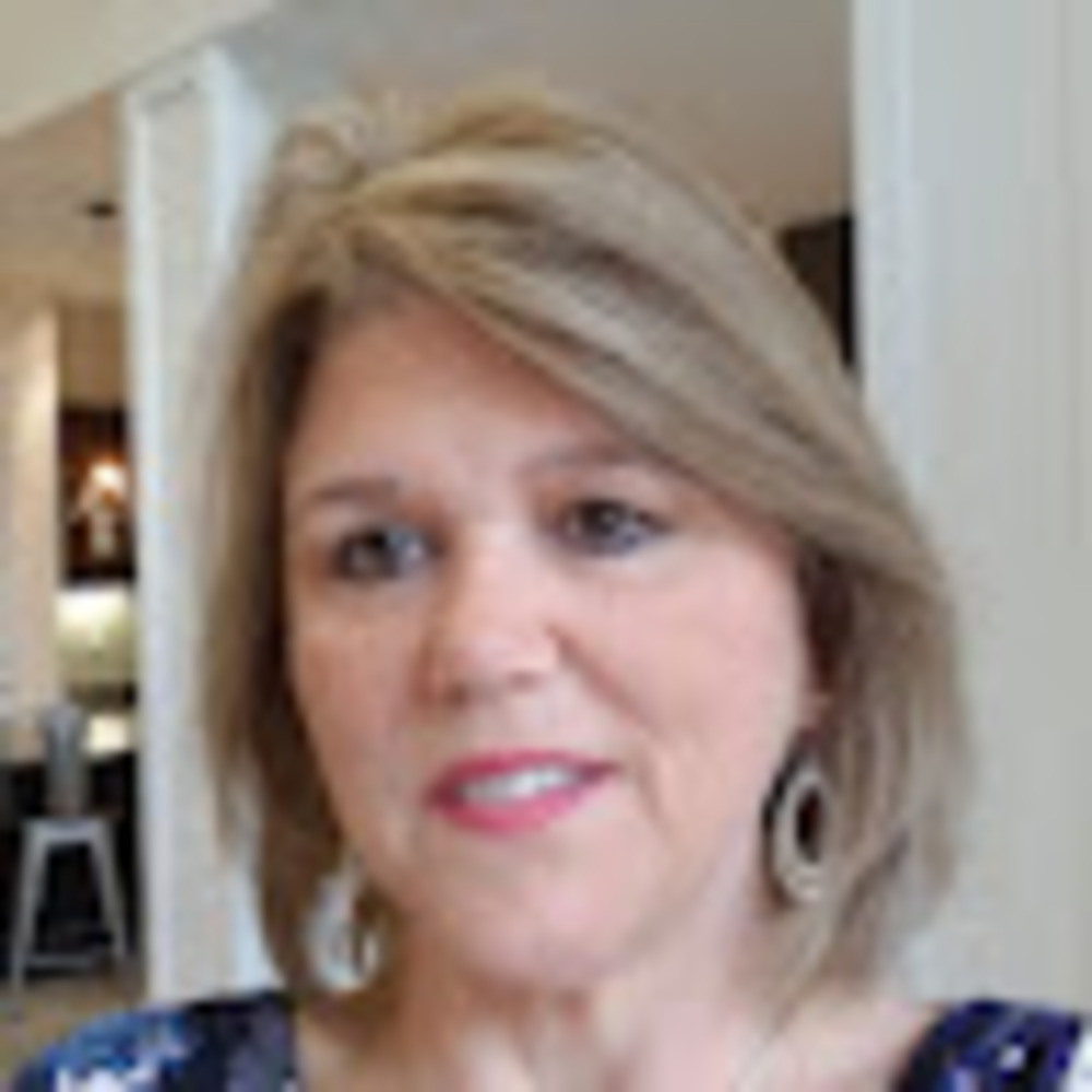 Meet your Posher, Debbie